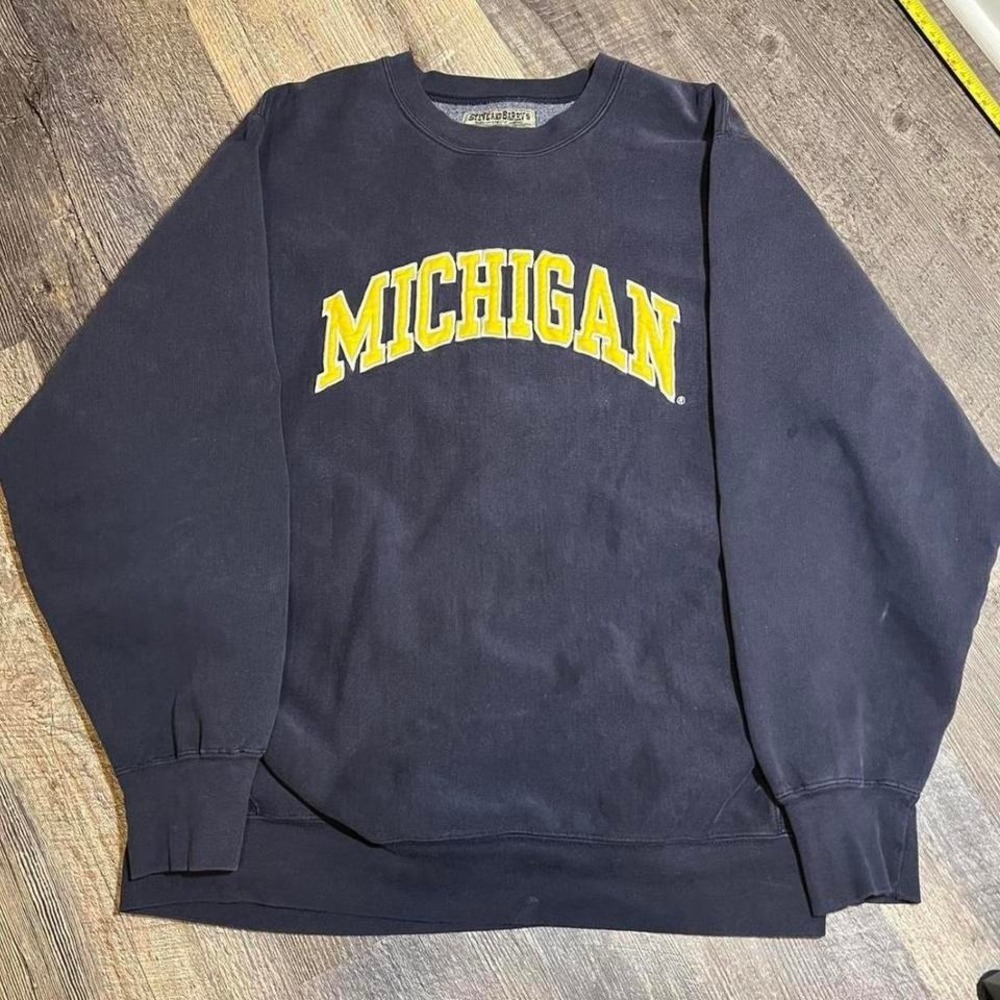 Vintage 1990s Michigan Wolverines reverse weave sweatshirt